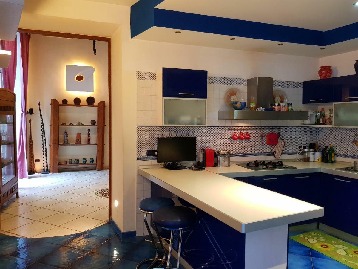 Suite Monticelli Неаполь Экстерьер фото